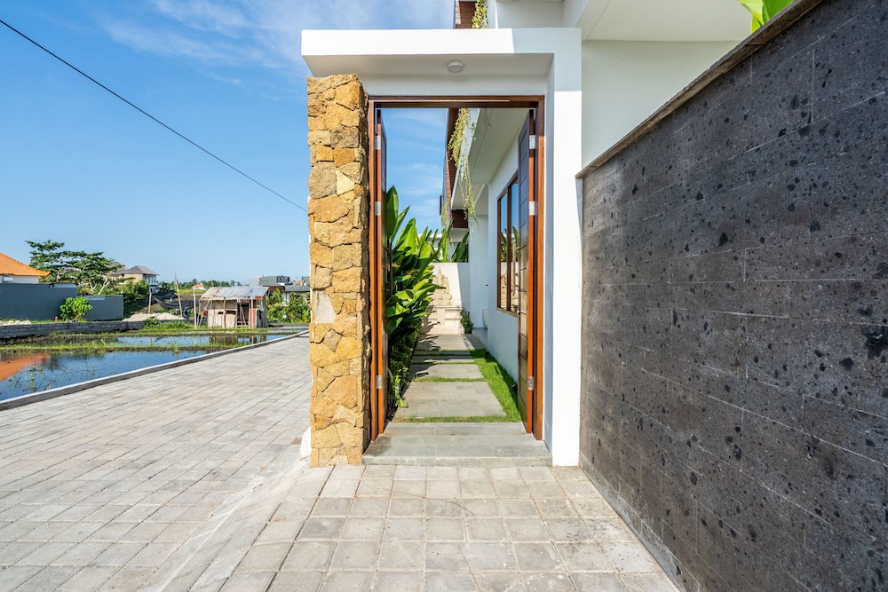 Om Cemagi Beach Villa view 5