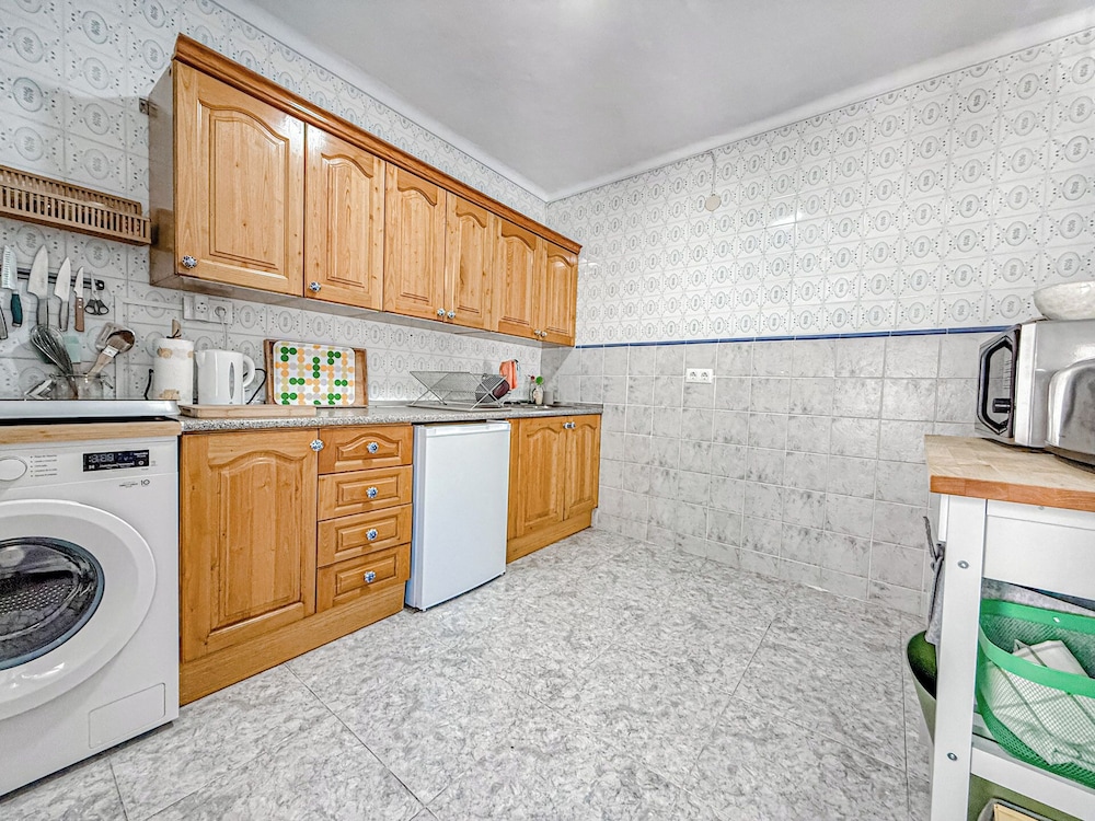 Two bed House With Roof Terrace in the Beautiful Village of Frigiliana