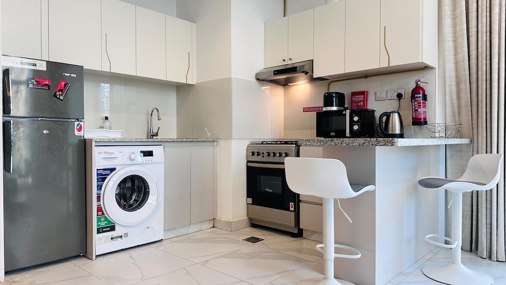 Premium 2 Bed Millennium Apartment