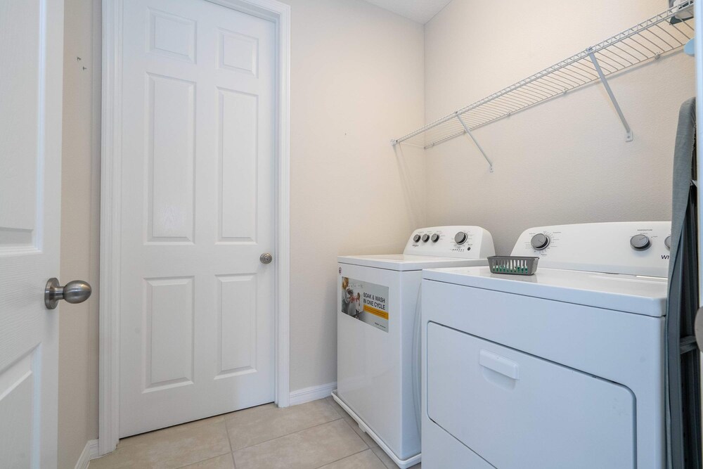 Stunning 4Bd w Pool Gameroom Solara Resort 9008