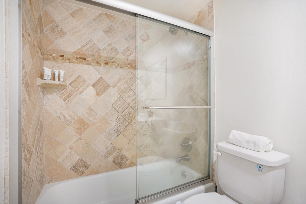 GLOBALSTAY Tides Hollywood Beach Retreat