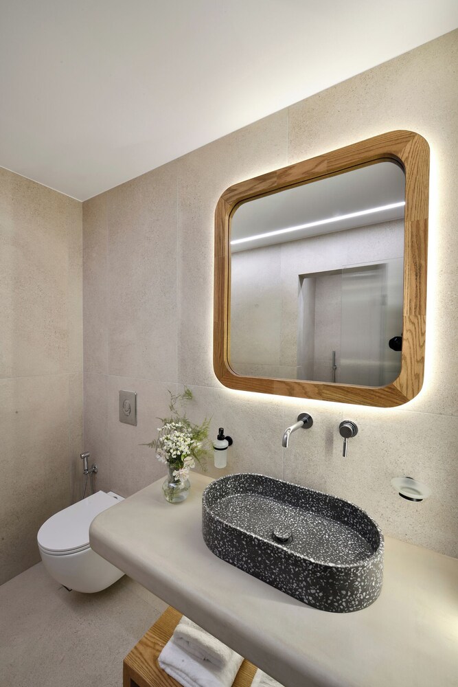 Etere Luxury Suites