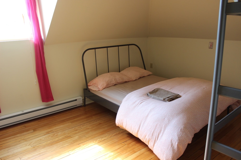 Auberge Jeunesse Magog-Orford (Hostel)