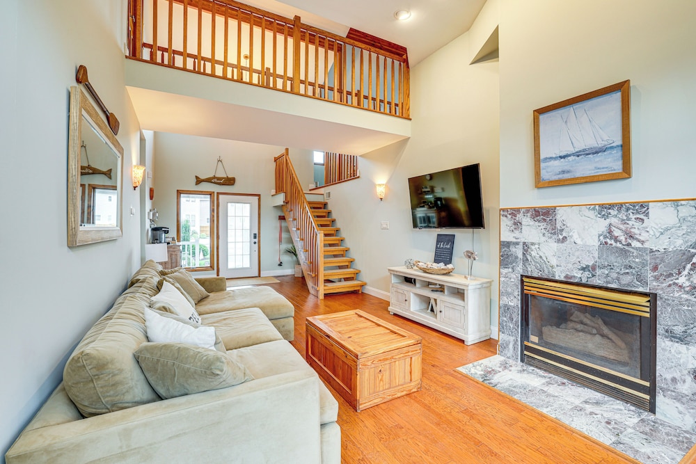 1 Block to Inlet Beach: Brigantine Family Home