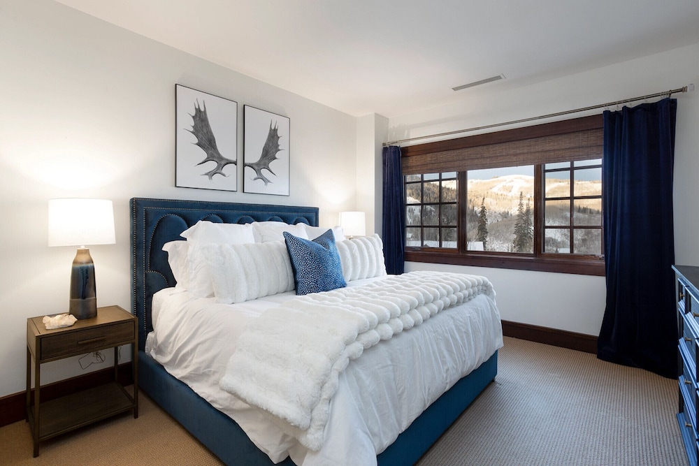 Arrowleaf Lodge- Two Bedroom Residence #209 2 Condo