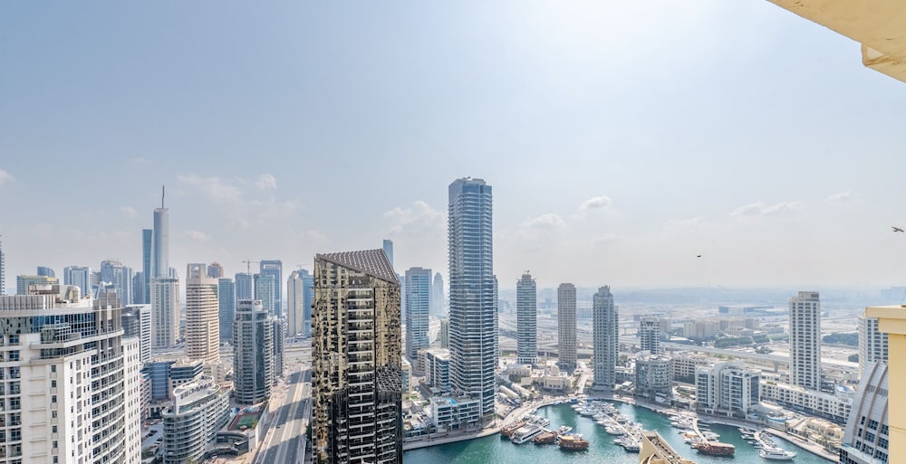 Luxe Marina View Retreat - 2BDRM
