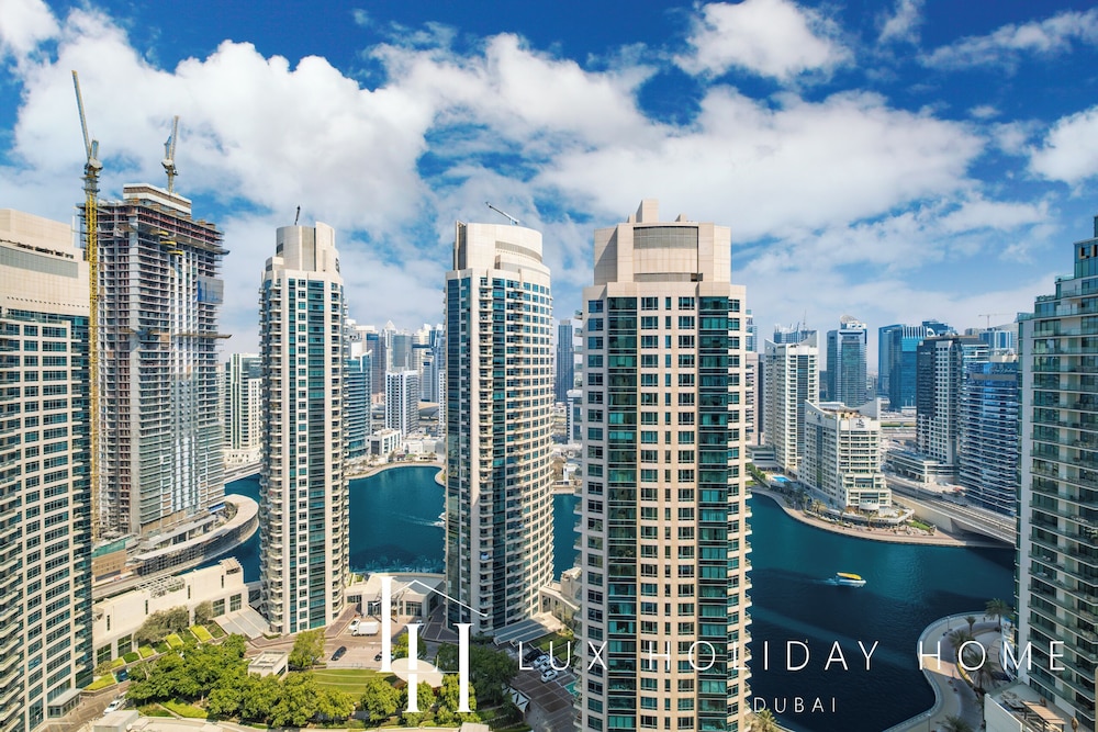 LUX The JBR Central Suite