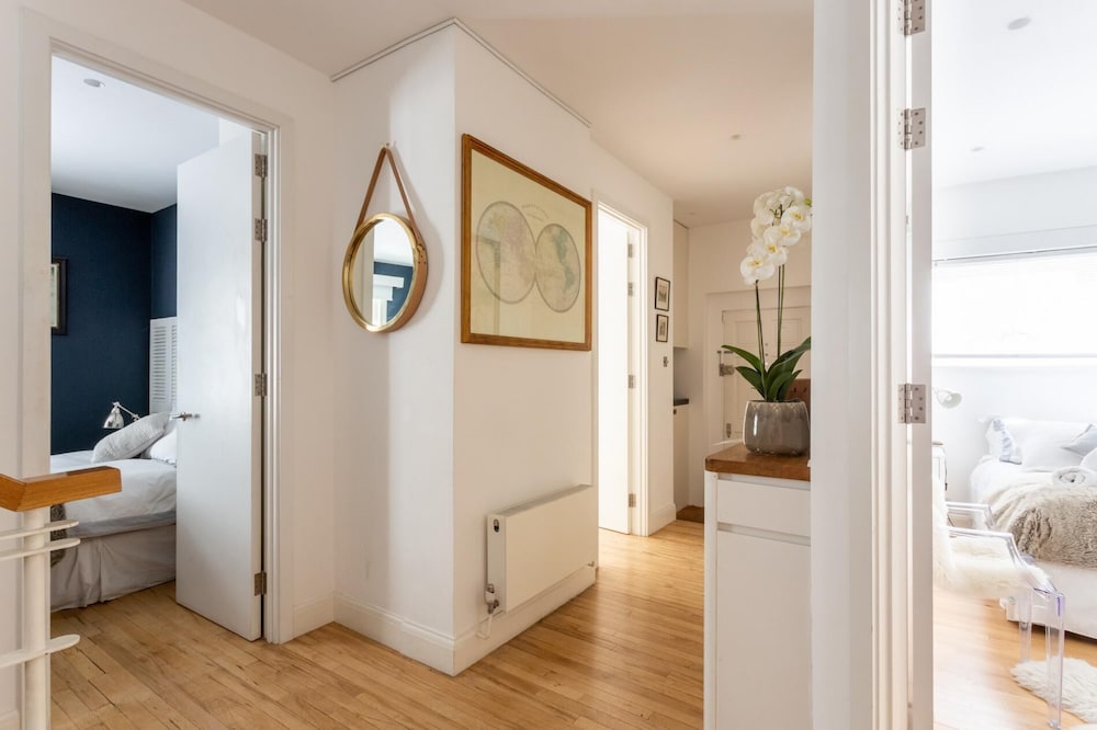 NEW Stunning 5BD Kensington House