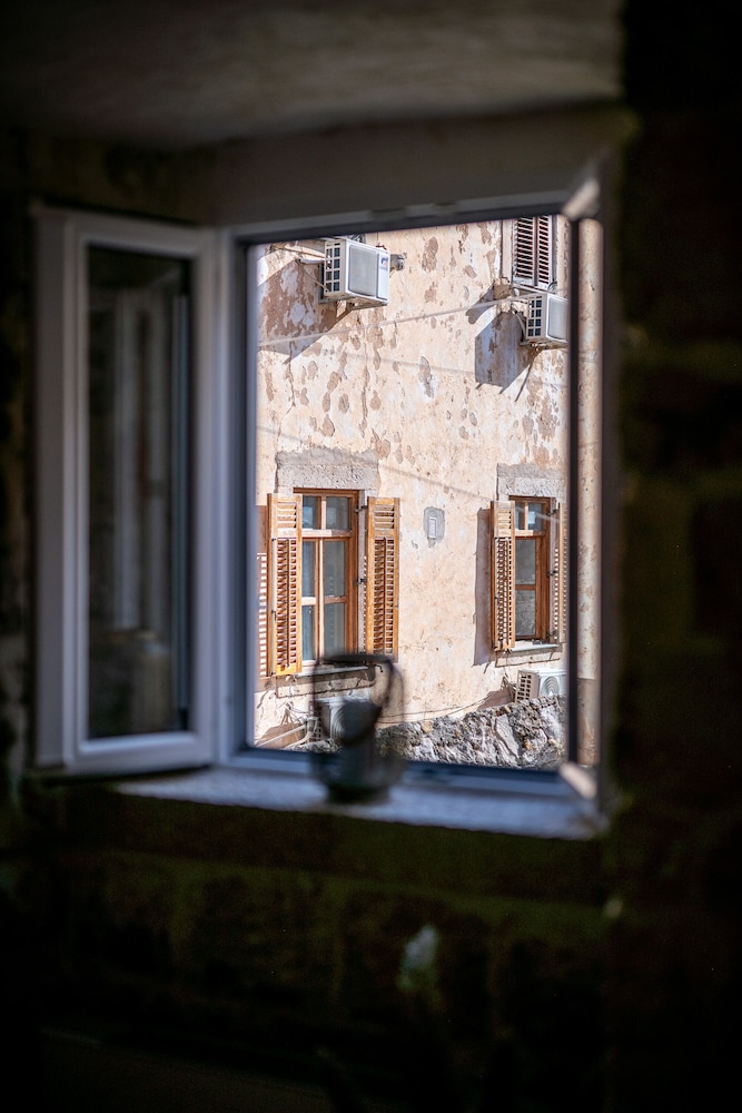 MIRABILIS - studio apartment - Old Town