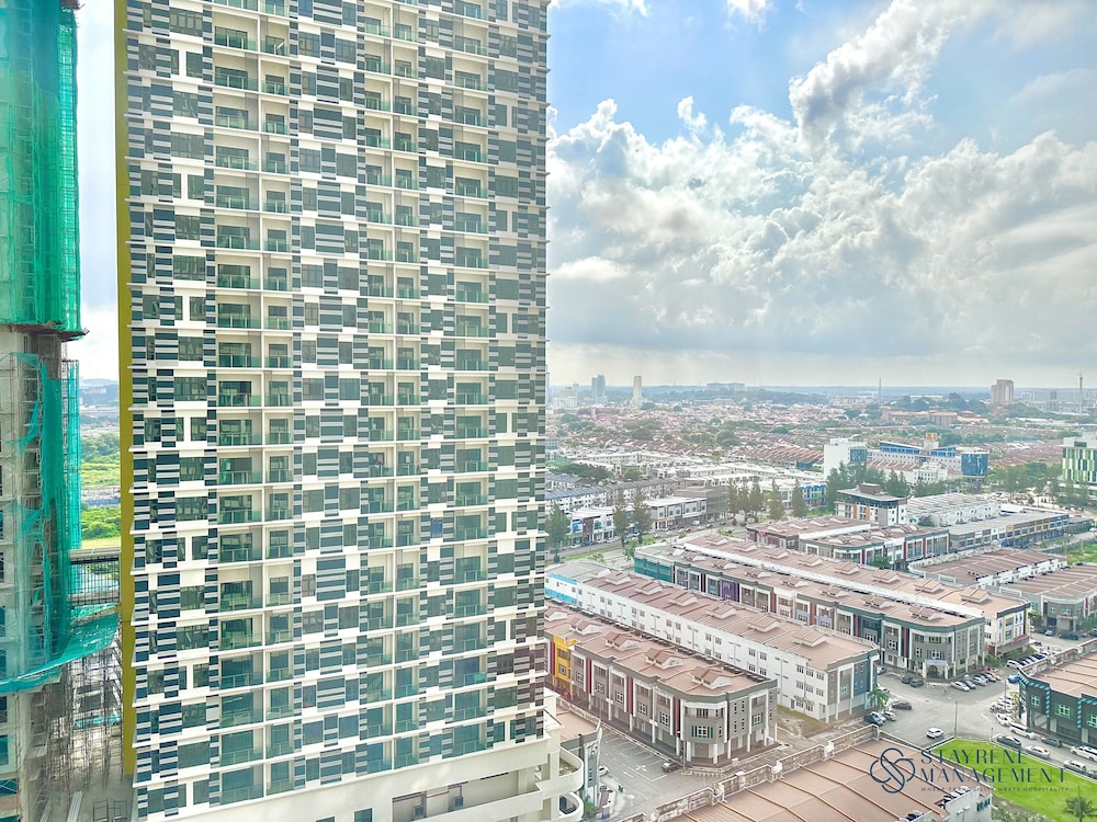 Hotel Bali Residences Sea View Suites Melaka - Image 1