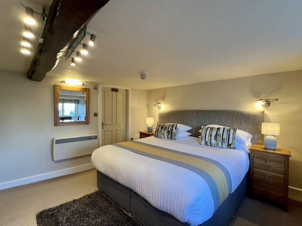 Castle Cottage Inn