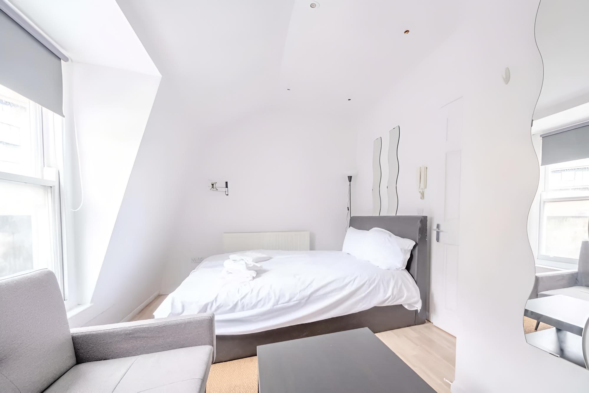 Central & Compact 1BD - 5min Walk to Paddington