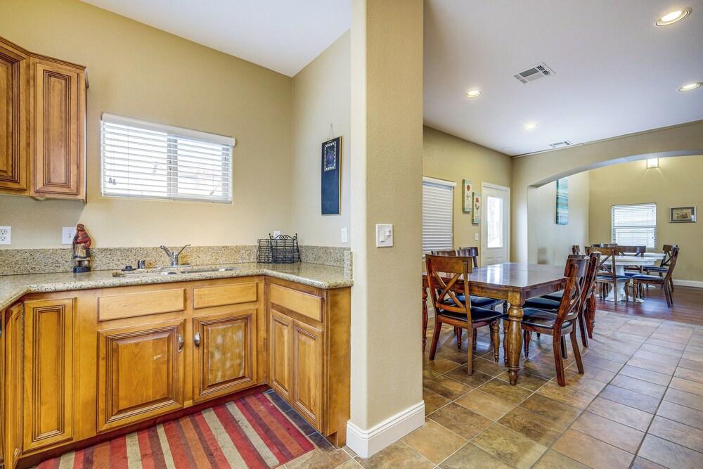 Mesquite Vacation Rental w/ Pool Access! - Property Image 3