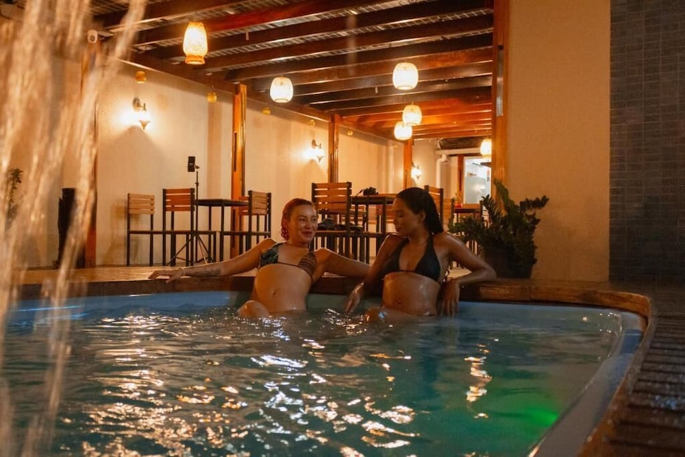 Angatu Hostel Service