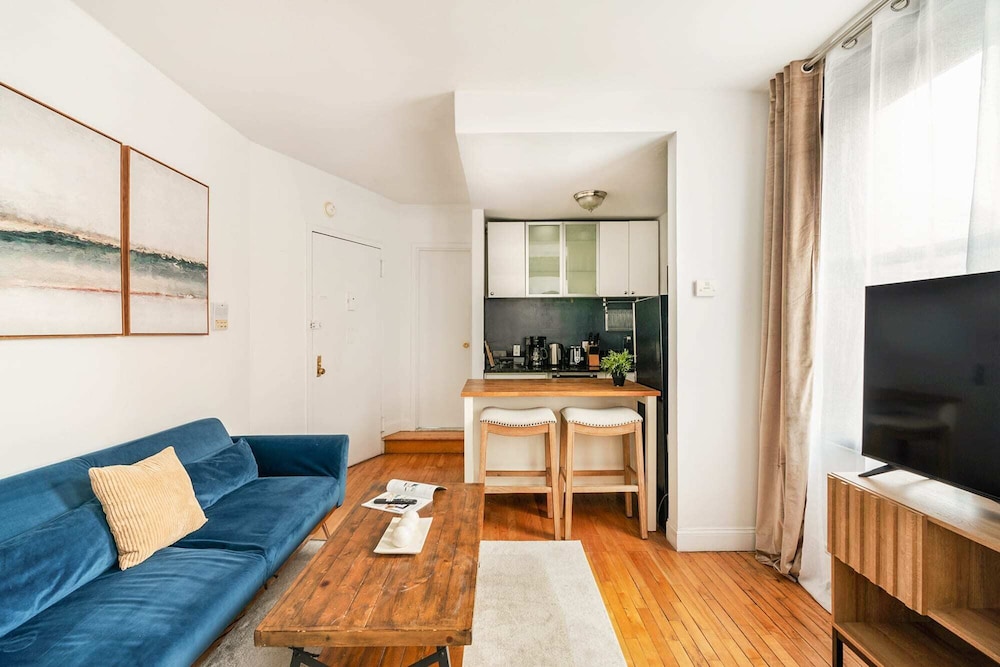 139 West Village Apt