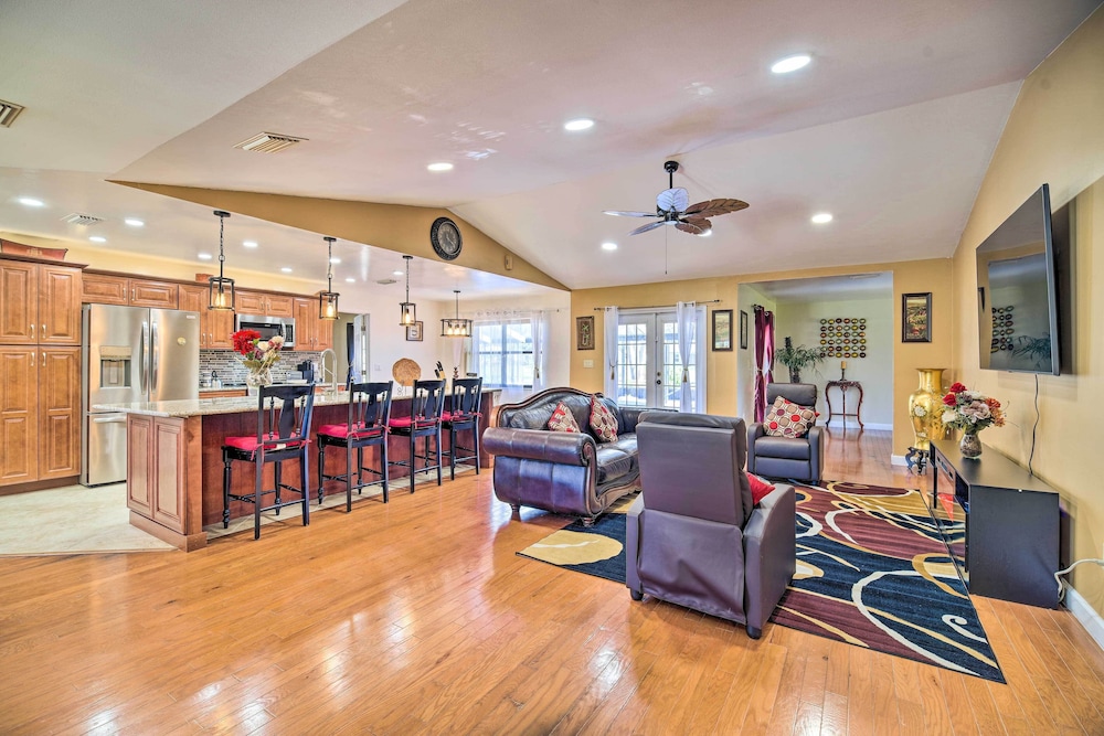 Sebring Vacations - Sebring Retreat - Lanai, Pool  Gas Grill! - Property Image 1