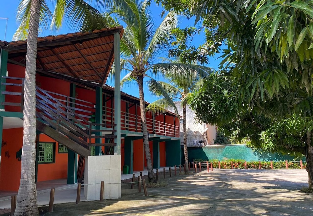 Hotel Chalés Praias do Sul - Image 1