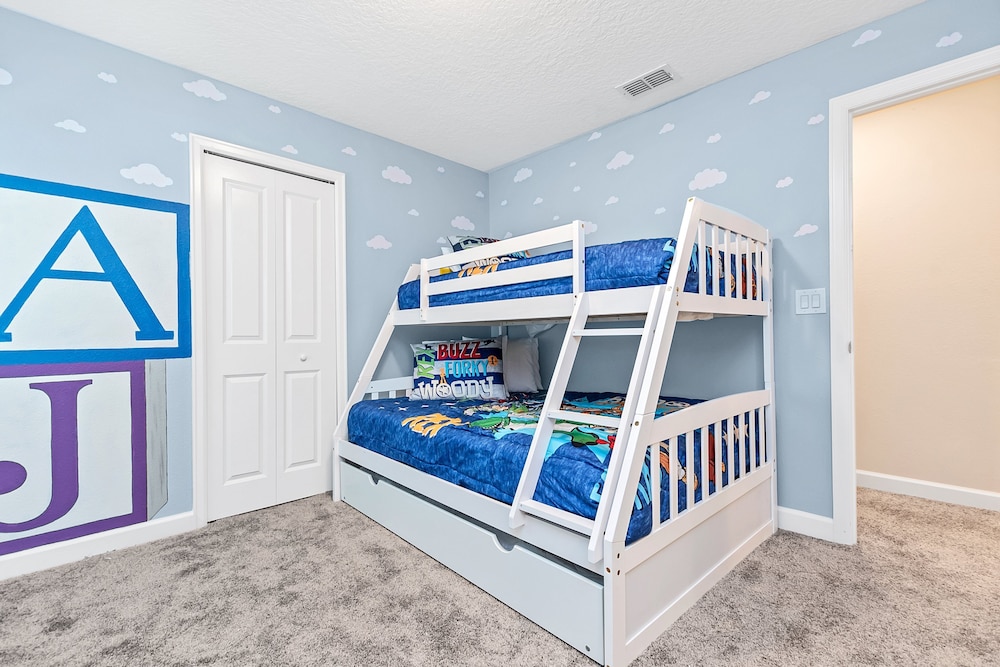 Family Friendly! 6bed 5Ba Villa with Pool view 5