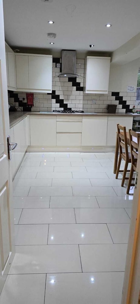 Private room near Hither Green Station