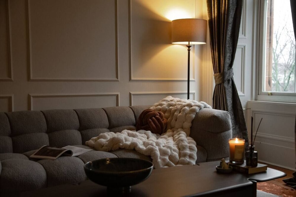JOIVY Stylish 2bed Flat Near Calton Hill
