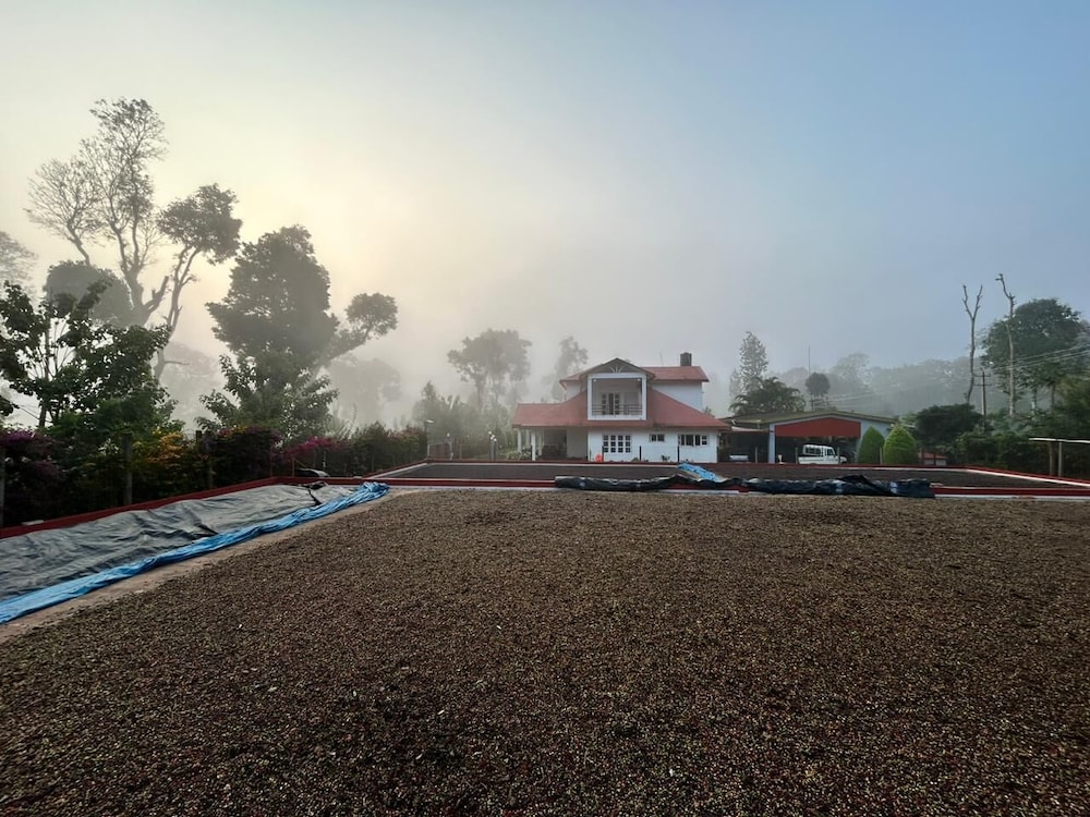 Heights Farm Stay - Coffee Estate Stay