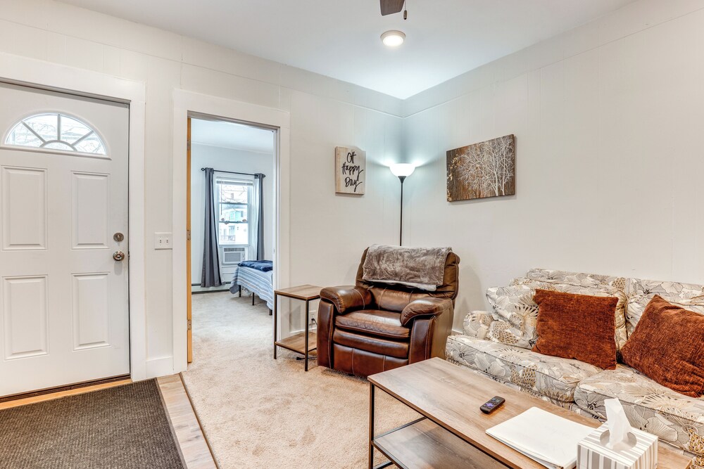 1 Mi to Dtwn: Pet-friendly Corning Retreat