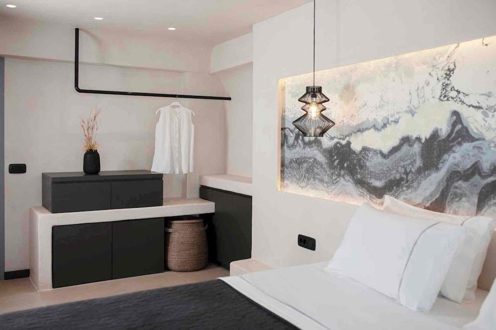 ArmonOia Suites