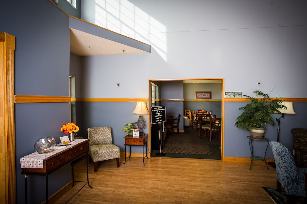 Chisholm Inn & Suites