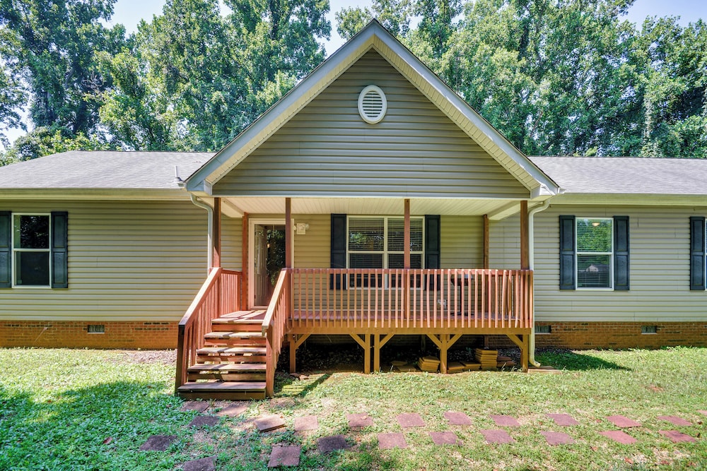 Peaceful Family Retreat in Winston-salem