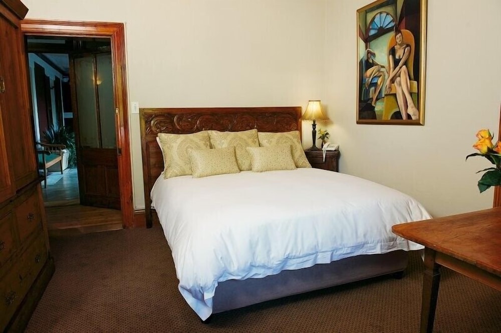 Roosenwijn Guest House