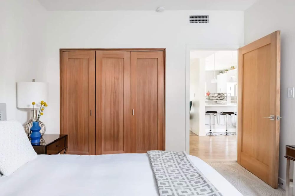 Hollywood Hills Heatpool BBQ Prime Location