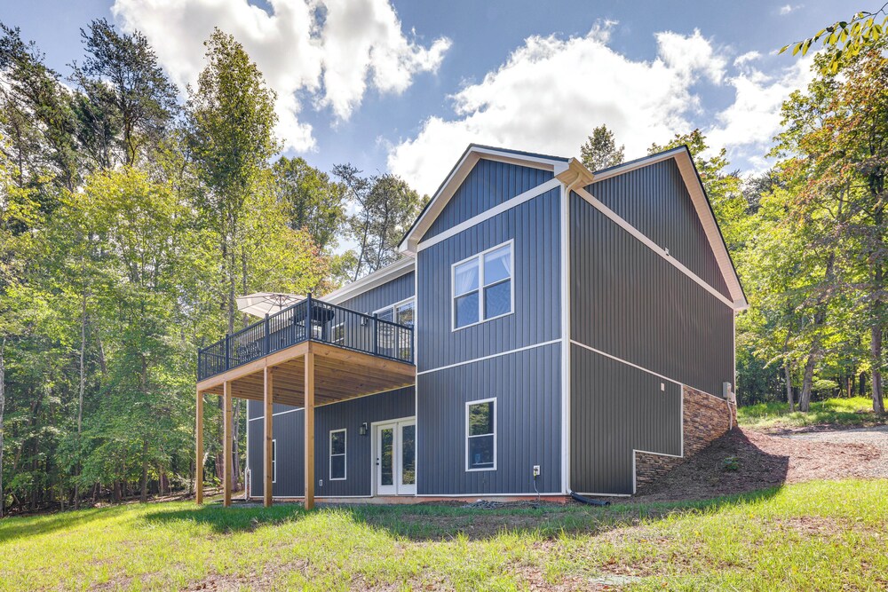 9 Mi to Smith Mountain Lake: Getaway in Moneta!