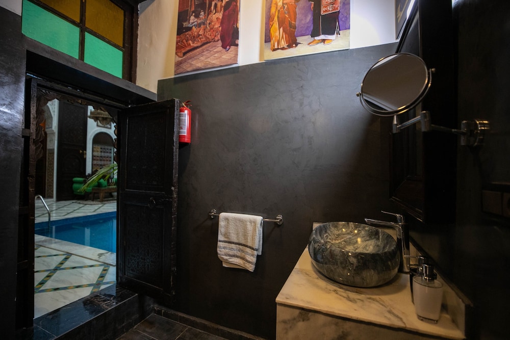 Photo 79