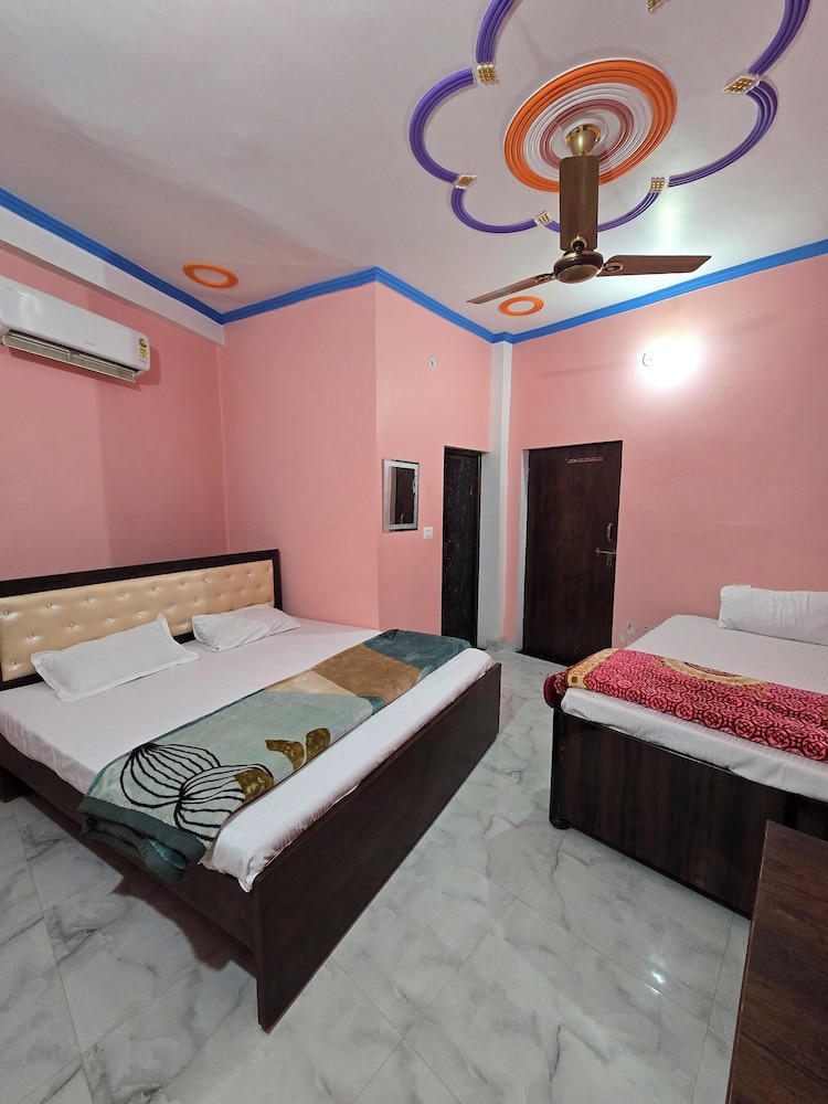 Avadh Dham Guest House