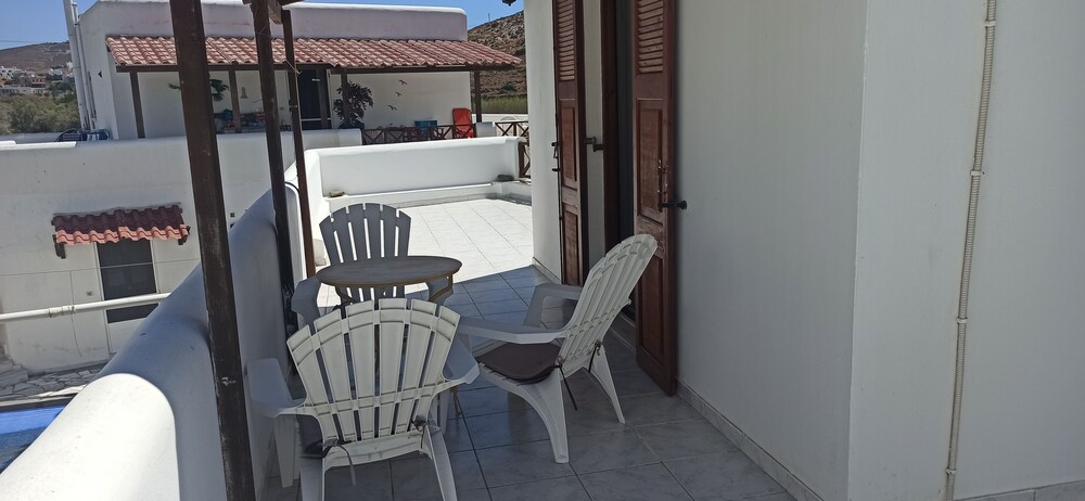 Akti Miaouli Holiday Home