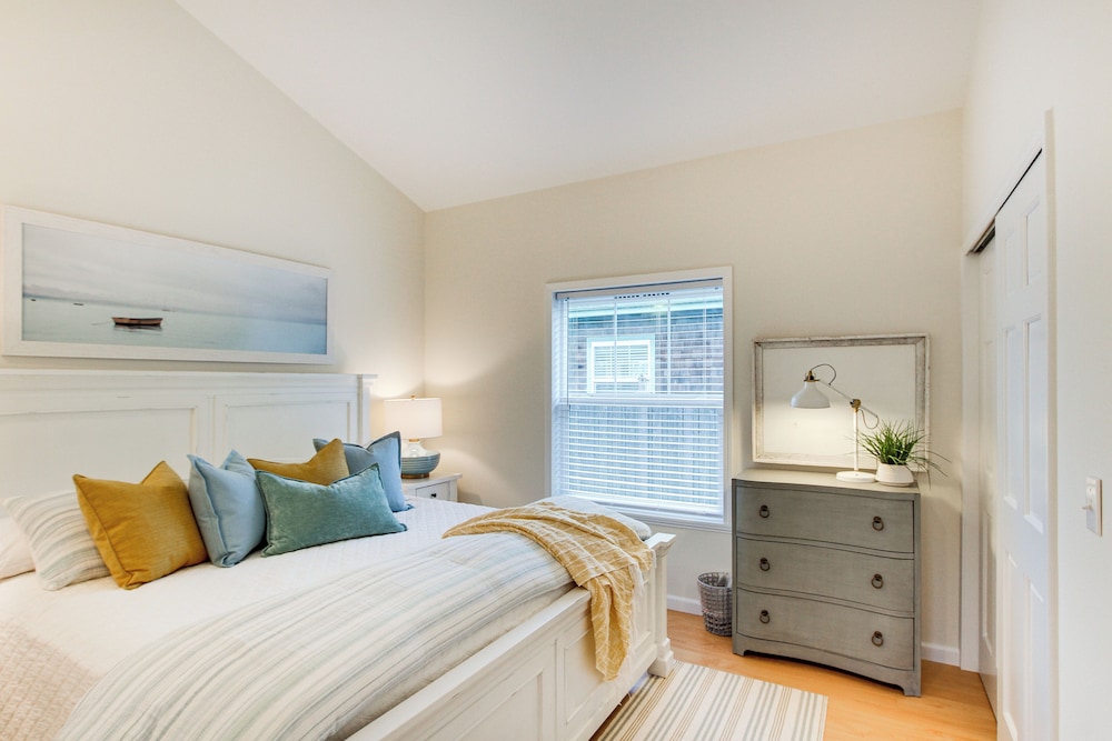 Airy Coastal Escape w/ Deck - Steps to Beach! view 3