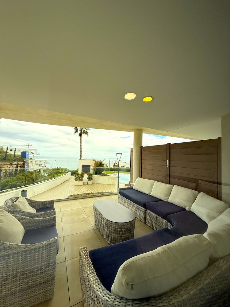 Happy Travel Panoramica