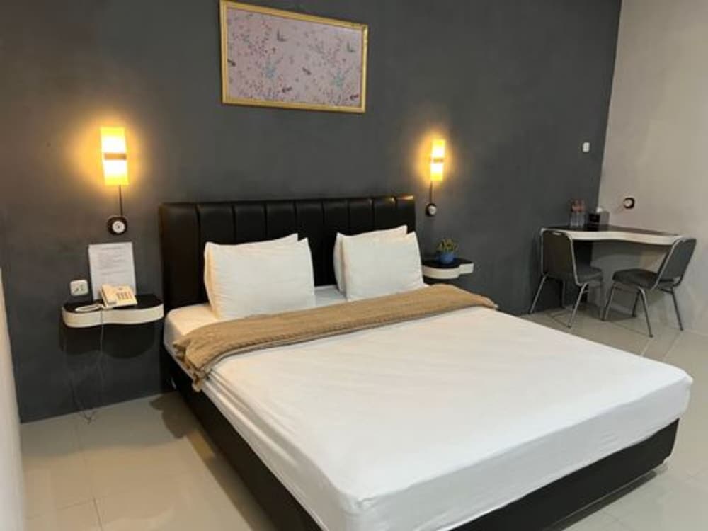 Tulip Guest House & Cafe