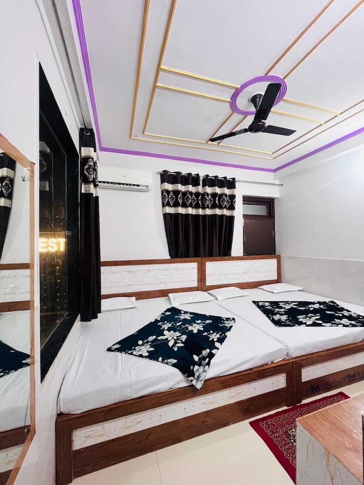 New khandelwal Guest House