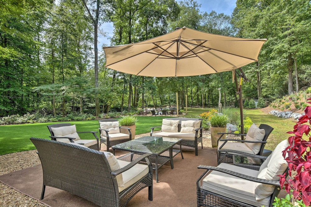 Spartanburg Vacations - Butterfly Creek Columbus Estate on 3 Acres! - Property Image 1