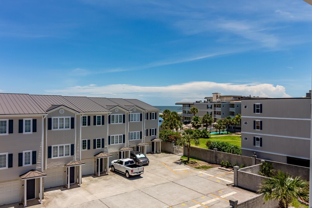 Atlantic Ocean Home view 5