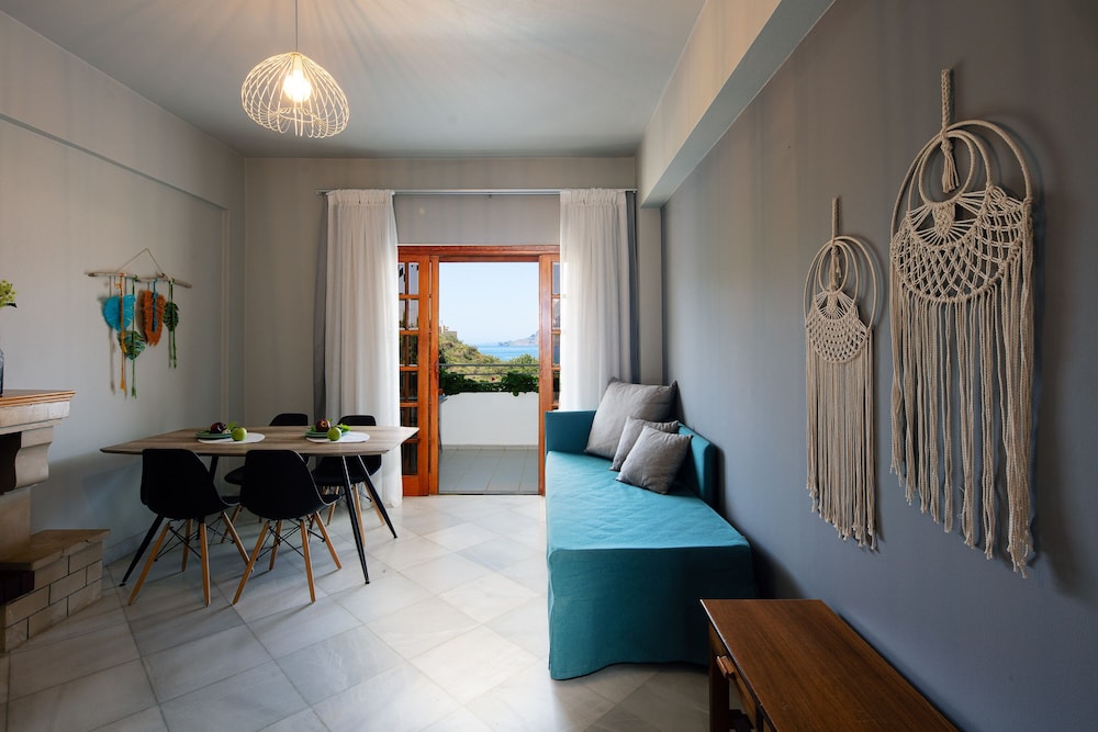 Anthos Apartments