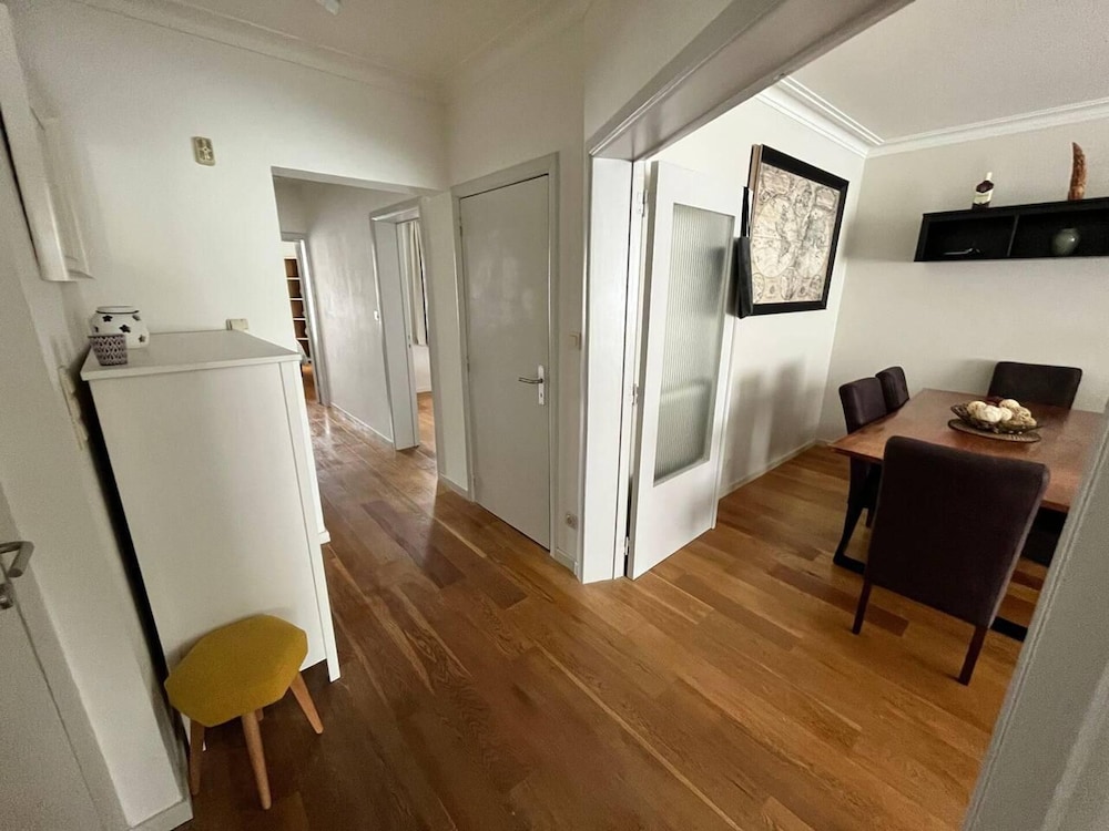 Spacious 2 Bedroom App in the Center With Terrace