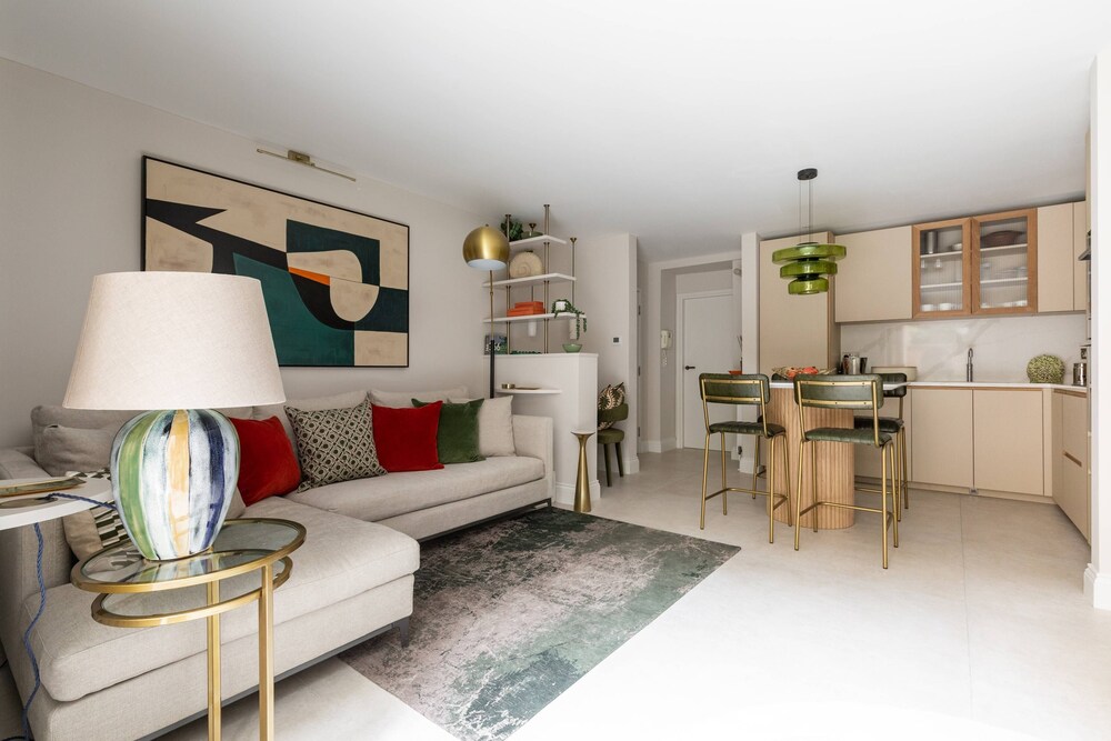 Culford Gardens III by Onefinestay
