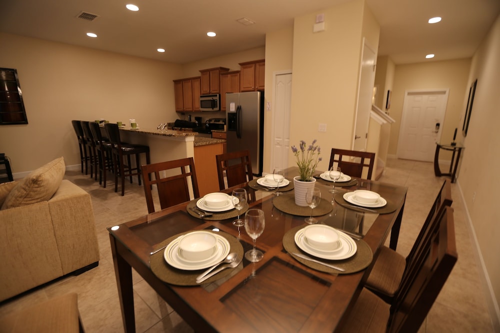 Paradise Palms Resort Orlando