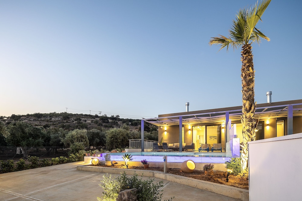 Villa Me - With Private Pool
