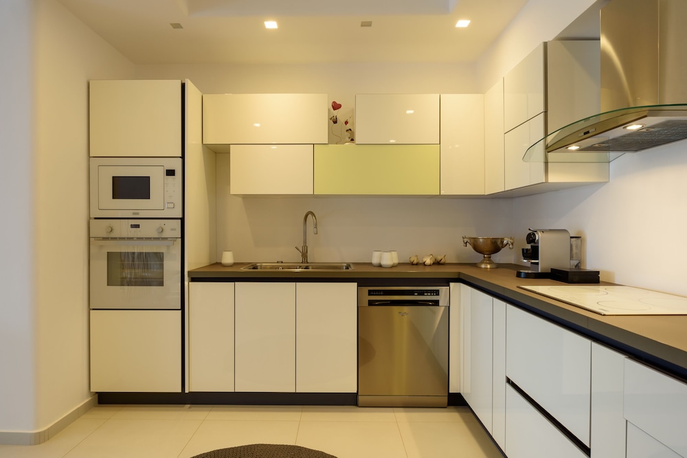 Amor Hideaway Villas