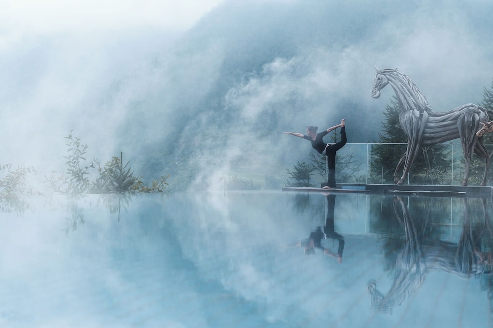 Tengchong Budu Hot Spring Resort Hotel