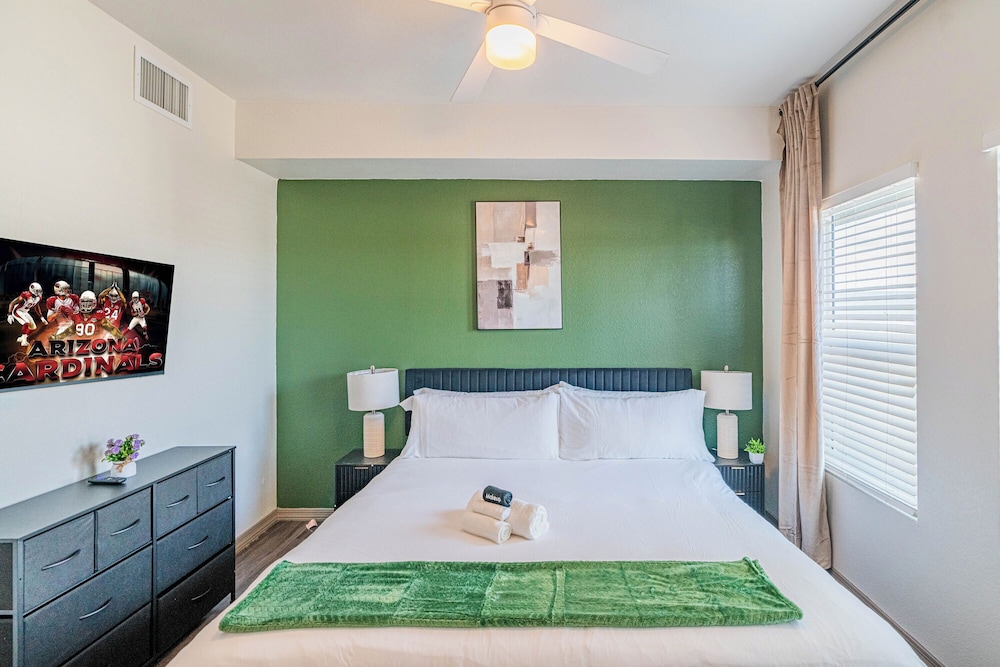 ROVE LIVING/KL - Cardinal 95