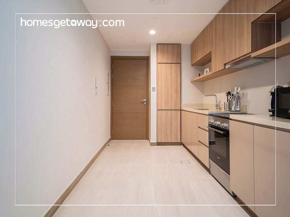 Indulge in Luxury 1BR Unit at Missoni Urban Oasis